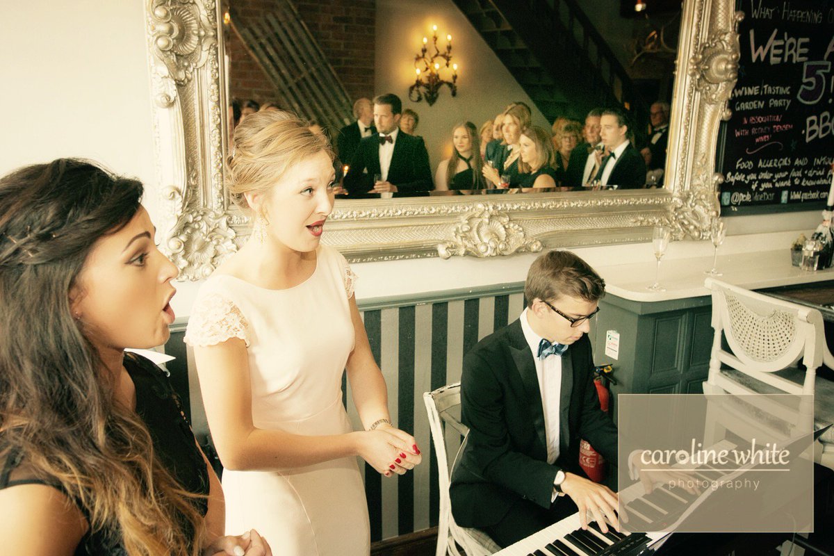 ClickyMedia's tweet image. Huge congratulations to the brilliant @belle_voci who left the judges speechless on @thevoiceuk on Saturday night! 👏 belle-voci.com youtube.com/watch?v=TCj5XG…