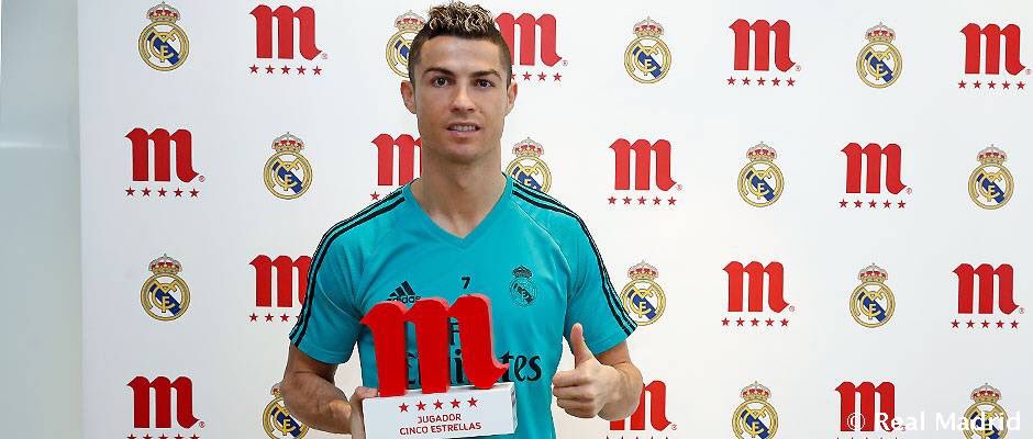 ActuFoot_'s tweet photo. OFFICIEL ! Cristiano Ronaldo a été élu joueur du Real Madrid du mois de décembre.

(📸 @realmadrid) https://t.co/KupsU3TGre