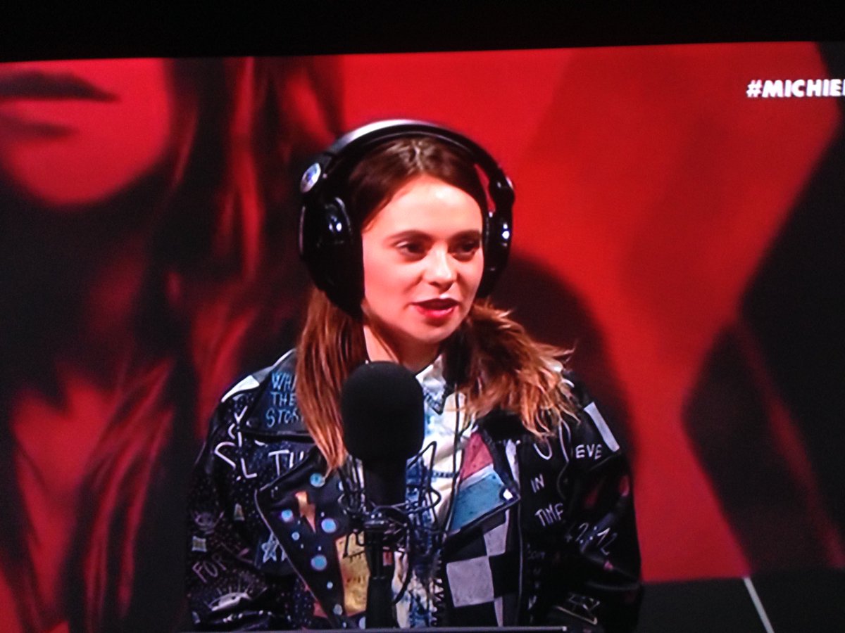 GiovanniVerdoli's tweet photo. Che meraviglia #FrancescaMichielin ospite a #RadioZeta in #PaneAmoreEZeta e su #Rtl125 in #TheFlight. L'album 2640 l'ho trovo davvero bello, non vedo l'ora di farmelo autografare a #LaFeltrinelli di Napoli e rivederla in tour all'#Hart di Napoli!🎶👏🏻#MichielinRTL1025 #Buon2640 https://t.co/jwpVHV2mYR