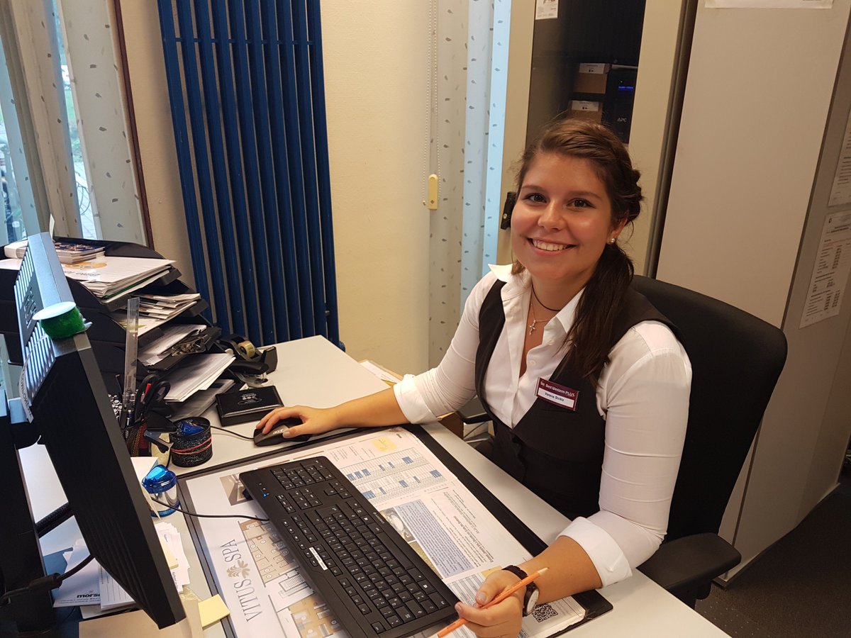 kurhotel_spa's tweet photo. Ab sofort berichten unsere #Azubis einmal monatlich in unserem #Azubiblog vom #Hotelalltag aus Ihrer Sicht und geben dabei Einblicke, die vielen von Ihnen sonst wohl im Verborgenen geblieben wären...https://t.co/LaVwkOMFZu https://t.co/tvUE5KoKim