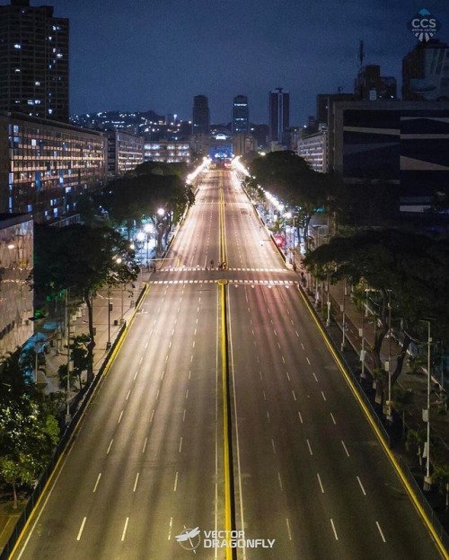 Sojusdocus's tweet image. Contra Oscar Pérez y estudiantes / Aaaa, pero contra los malandros