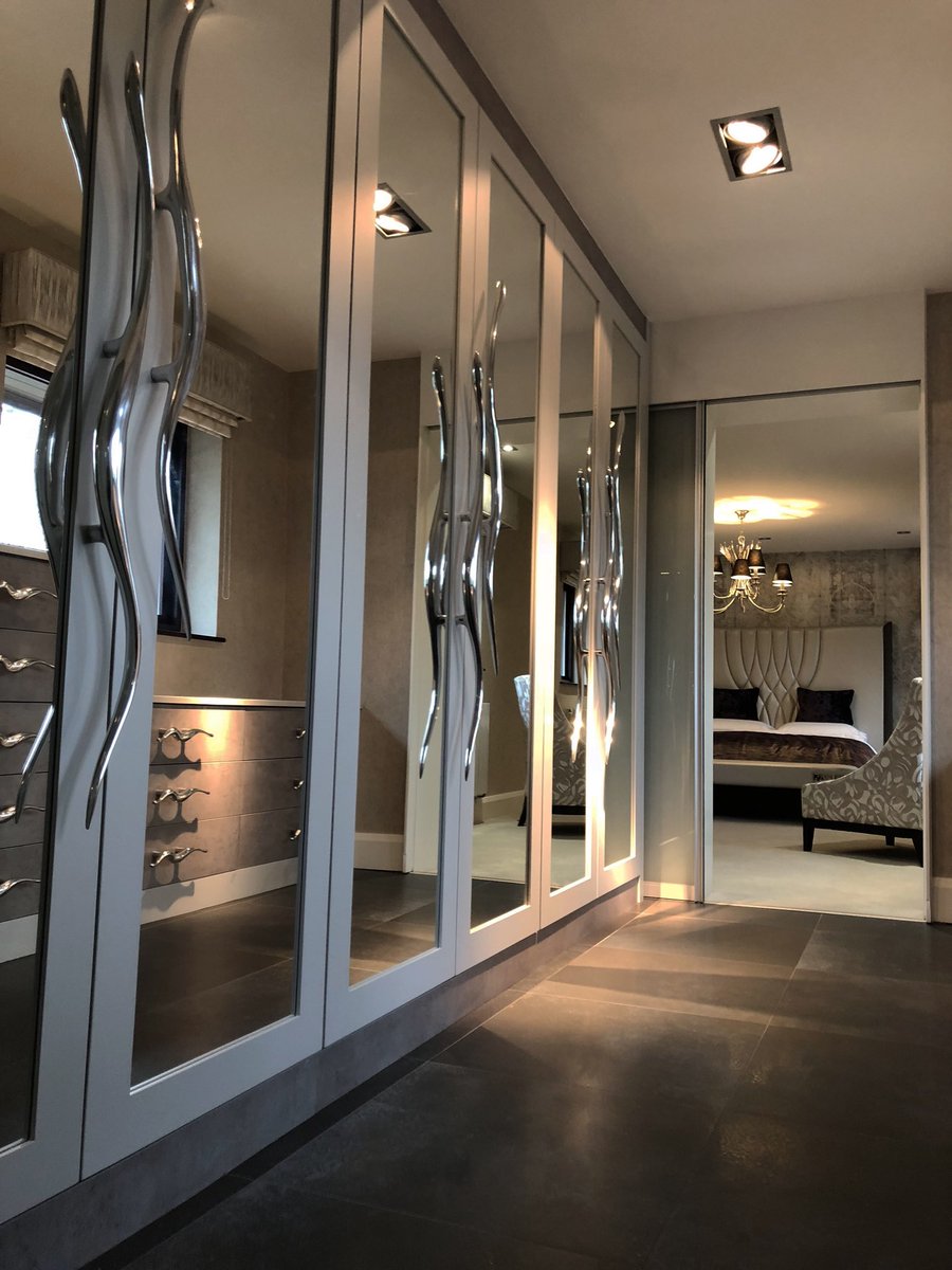 miTimperley's tweet image. Check out our latest joint project with @artofinteriors1 providing our client with beautiful bespoke fitted bedroom furniture. To find out what we can do for you, visit us online or call us on 0161 962 2224. #bedroom #furniture 

mayfieldinteriors.net