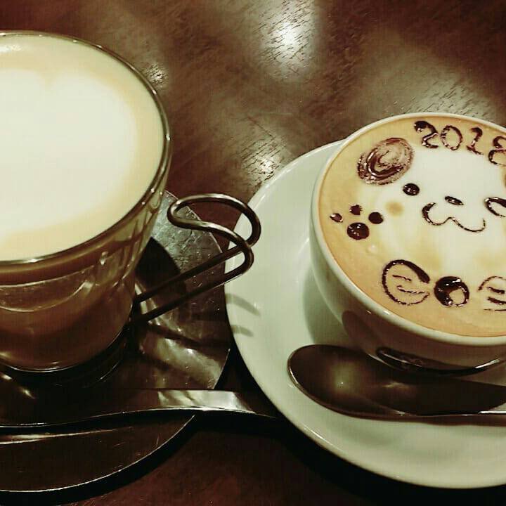 0sala1love2's tweet image. かわゆい💕💕
ラテアート🤩👌

初めてだったけどとても楽しかった！
可愛すぎてなかなか飲めなかったよ💦