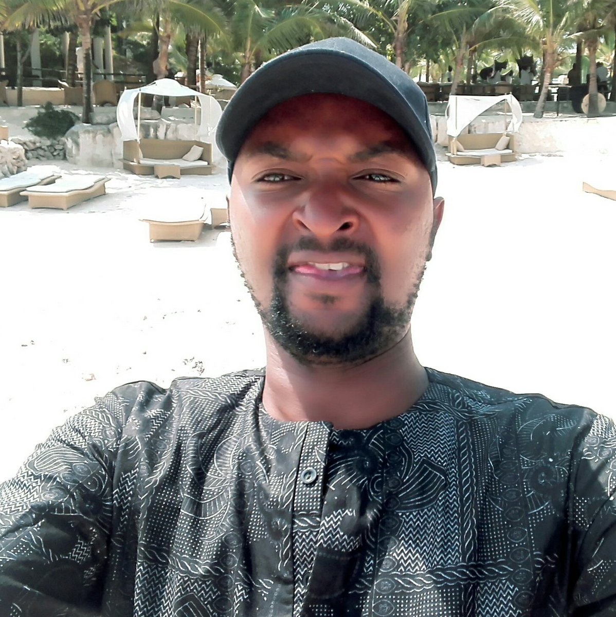 samoralee's tweet photo. #NewProfilePic https://t.co/VzZEUle3as