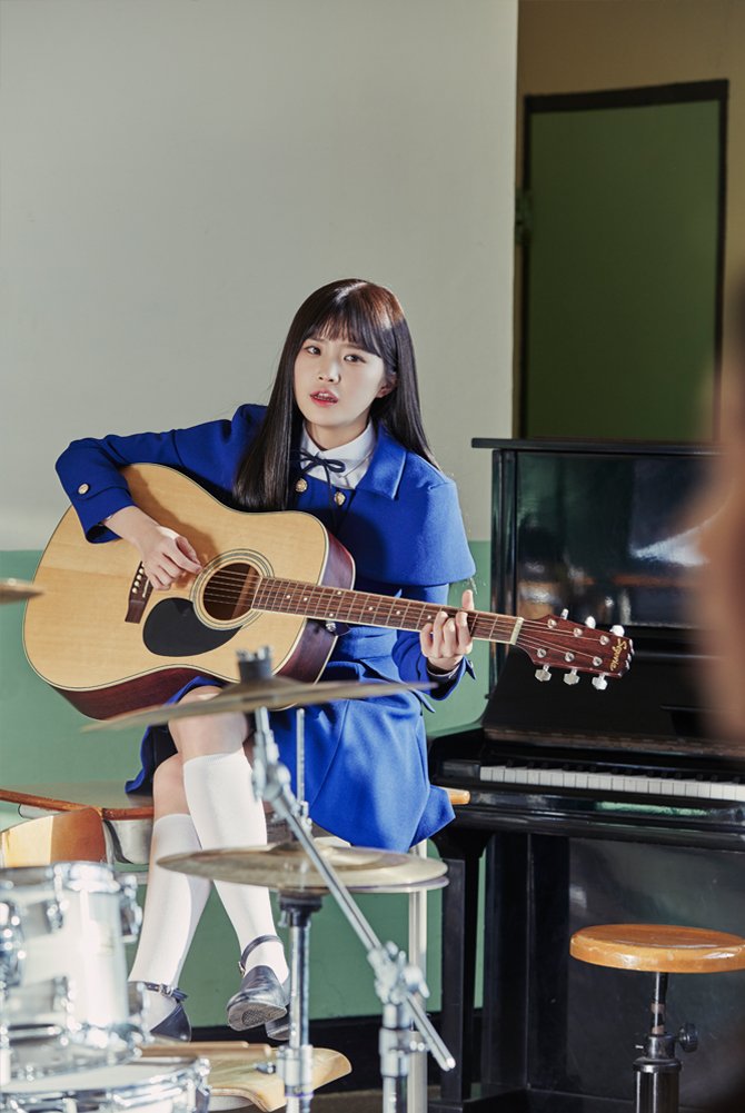 DTlQAHFVoAAsBdB.jpg:large