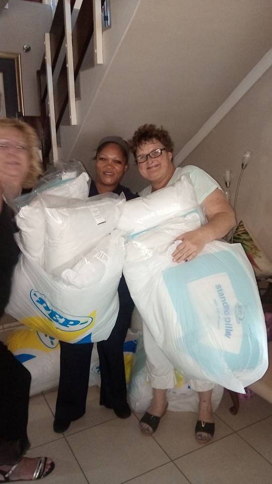 klinicare_phy's tweet photo. On a day like today, I really love my job, when Deon gives me the company credit card and says "go buy 20 pillows and pillowcases for Executive Frailcare".  With beds, mattresses, bedding and pillows being set up for 20 golden oldies. #caringforyou https://t.co/IoO94lFD4H
