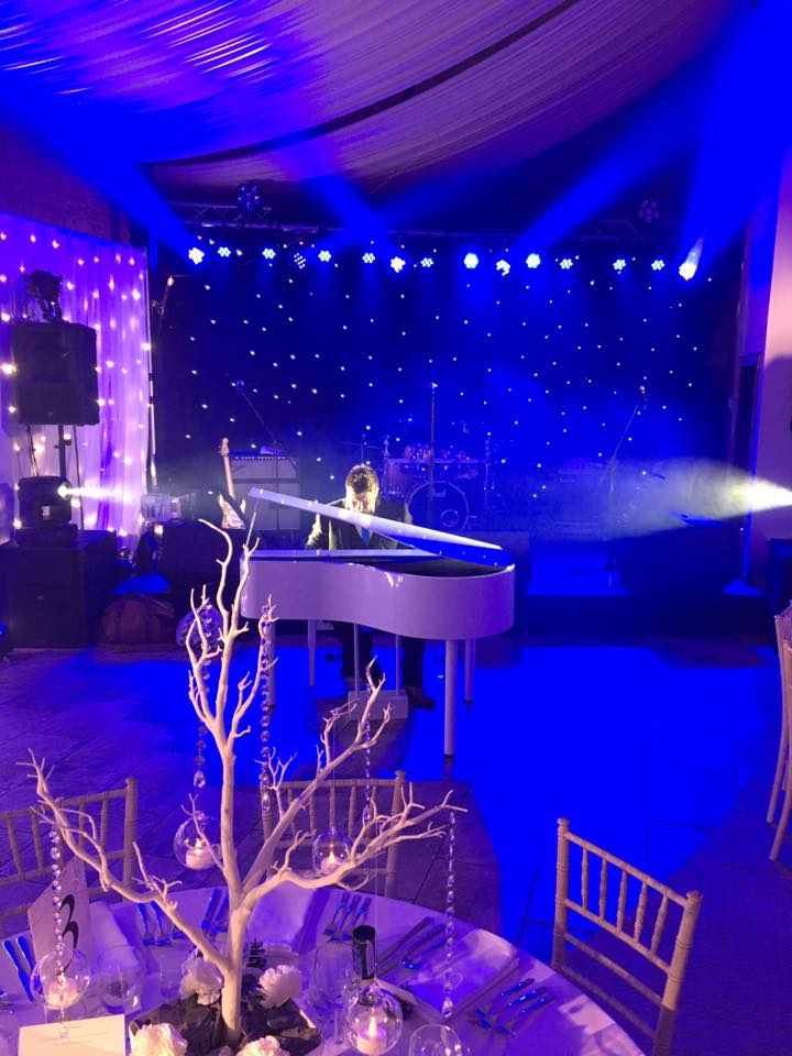 FTaudiovisual's tweet photo. #Wedding this past weekend @HorningtonManor . #Stage, #sound, #lighting and venue dressing by us. 
Congratulations Jodie and Robert. https://t.co/kucnKNBVrc