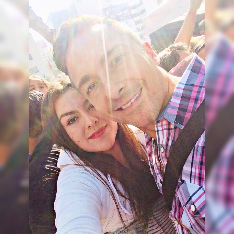 RUBY_ROYCE's tweet photo. @ALEXB_BISOGNO Mi segunda Foto de muchas Contigo, mil gracias por ser tan Humilde lo cual te hace único #TvAzteca #CorazonGrupero 👌🏻🤗🤗🤗😉😉😉 https://t.co/zgX8iDQDJQ