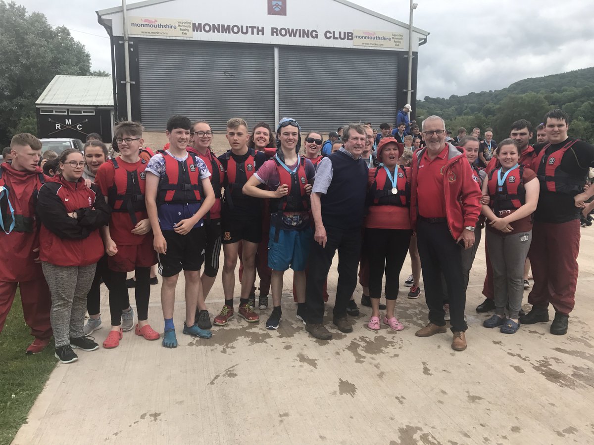 BGCWales's tweet photo. Look out for our #youngpeople &amp; leaders who completed the 100 Mile Canoe Test on the River Wye tonight, 7.30pm on @BBCOne Wales &amp; @BBCiPlayer Here's a few pictures of them, one from the beginning &amp; the other from the end of the test! #youthwork #workingtogether 🚣 #TheRiverWye https://t.co/eH79KW6i68