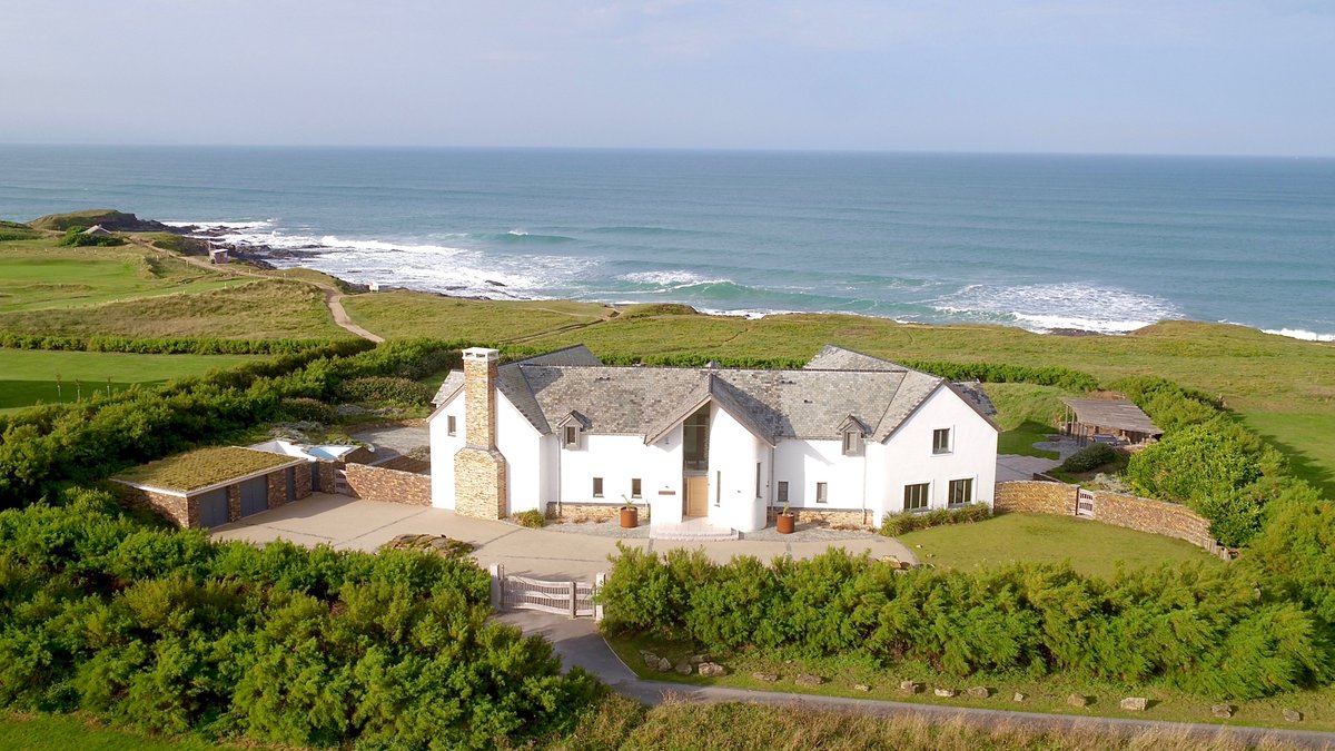 simonescapes's tweet image. No need to feel down this #BlueMonday Get 10% off when you book and stay in one of our UK houses before Fri 30th March 2018. Exclusions apply. Contact us now on 07595 466955 or visit our website bit.ly/2yOx9as