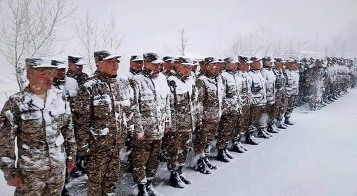 Монгол эрчүүд бас ч шийр заана шүү дээ! Бурхан минь. Шүтэж л амьдардаг ш дээ. Эрчүүдээ л хайрлая! 😍😘😘😘