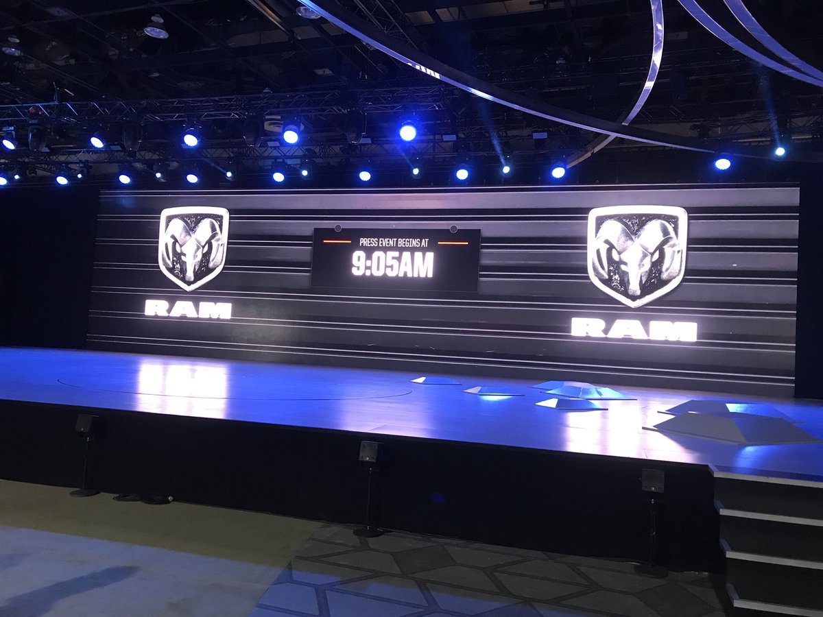 jjkalinowski's tweet photo. Excited for the all-new 2019 @RamTrucks 1500 reveal at #NAIAS2018 #FCANAIAS - #TeamSHAP #WorldClassManufacturing https://t.co/rwKPyVddib