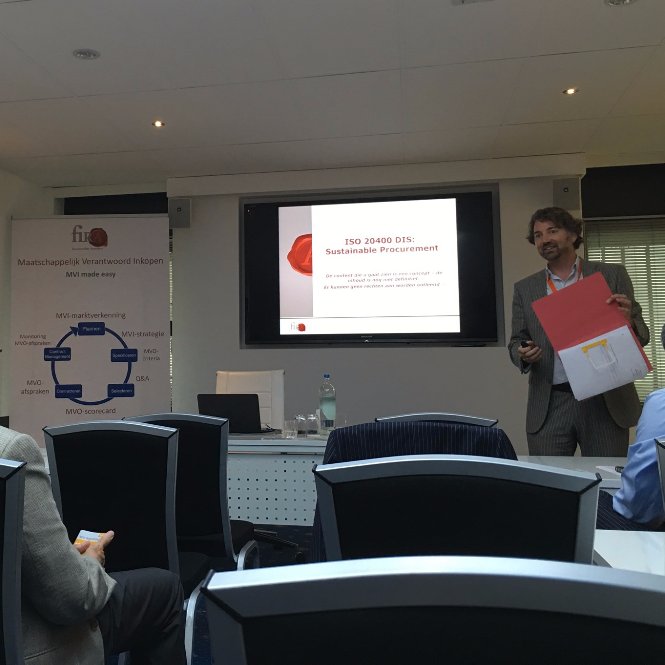 FIRA_CSR's tweet photo. Vrijdag 26 januari a.s. geeft @Lex_deBruijn van FIRA de lezing 'Met de nieuwe richtlijn ISO20400 naar Duurzaam Inkopen met impact' tijdens de @beursfacilitair Komt u ook?
Kijk voor meer info: https://t.co/mnimfAnwMH https://t.co/YilHxCO5cc