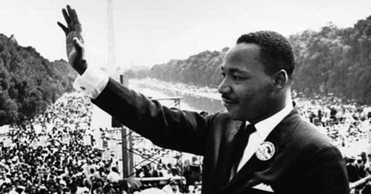 Today we're honoring the legacy of Dr. Martin Luther King, Jr. by exploring his history, and the history of the Civil Rights Movement, through the music that surrounds it. #MLKDay #ACreativeDC #PodernFamily chunkyglasses.com/content/episod…