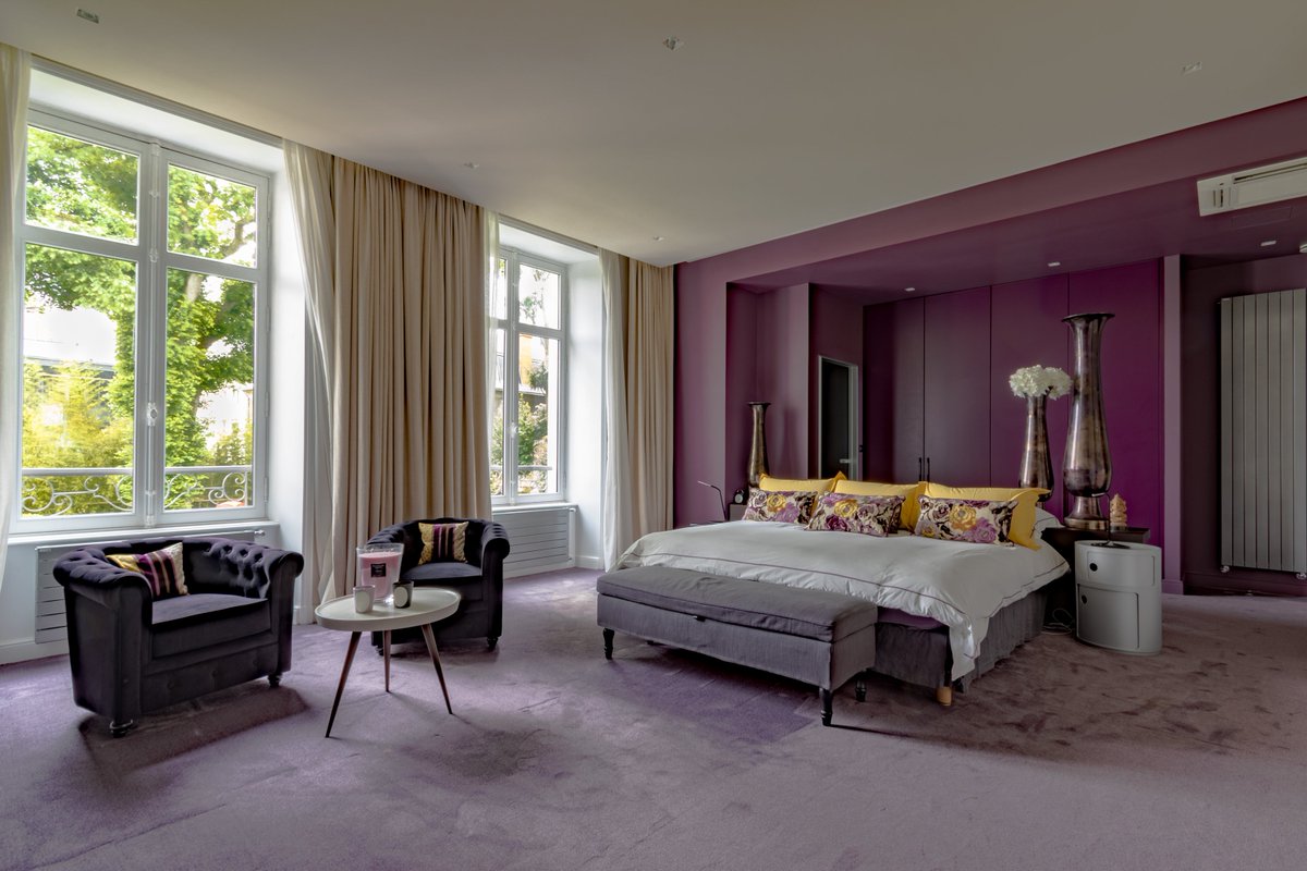 Vendu 4 M€, l'hôtel particulier de Marcel Desailly serait la maison la plus chère jamais vendue à #Nantes immobilier.lefigaro.fr/article/desail…