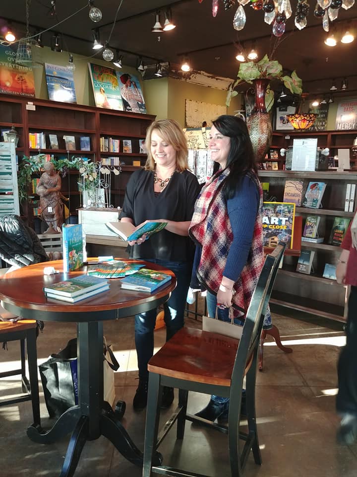 lapitmarketing's tweet photo. This week I will be posting about two book events I went to over the weekend. This tweet features Author Lisa Lewis Tyre’s book launch for Hope in the Holler! https://t.co/ESUIDaoNsy
#lapitmarketing #FoxTaleBookShoppe @LisaLewisTyre @FoxTale https://t.co/piHyCaujlW