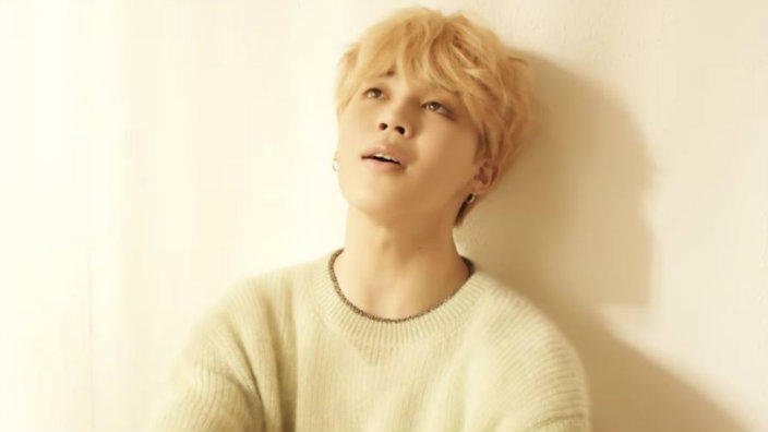 taekooksaya's tweet photo. Let's talk about the high quality visuals that jimin served in the  Serendipity mv 

#iHeartAwards #BestFanArmy #BTSARMY @BTS_twt https://t.co/vlbm3IANOw