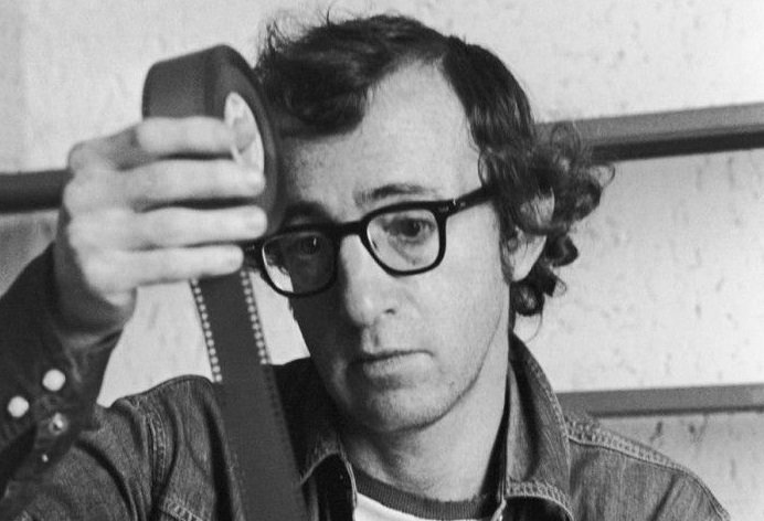 altapeli's tweet photo. 5 películas esenciales para conocer el tipo de cine del realizador más ingenioso y sarcástico de Nueva York, Woody Allen: https://t.co/CY8fQG3hzk https://t.co/q7gZy9tU3W