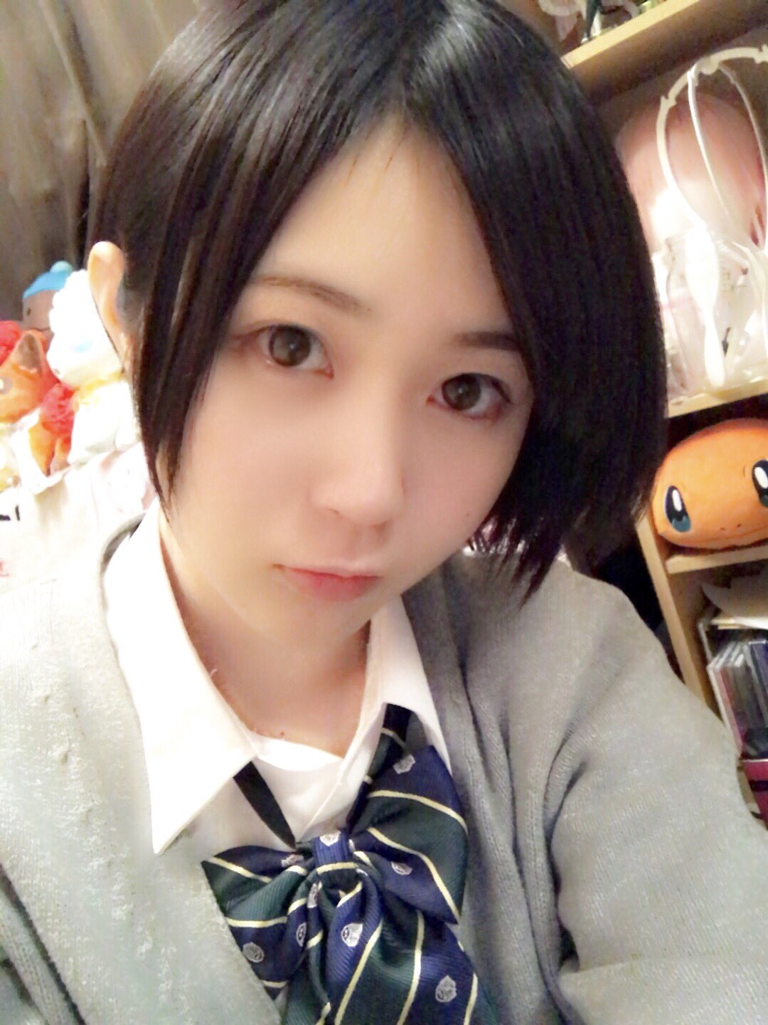 夜道 雪 Twitter पर おでこ広いから前髪分けるのはなしよりのなし T Co 055dpnbqbd Twitter