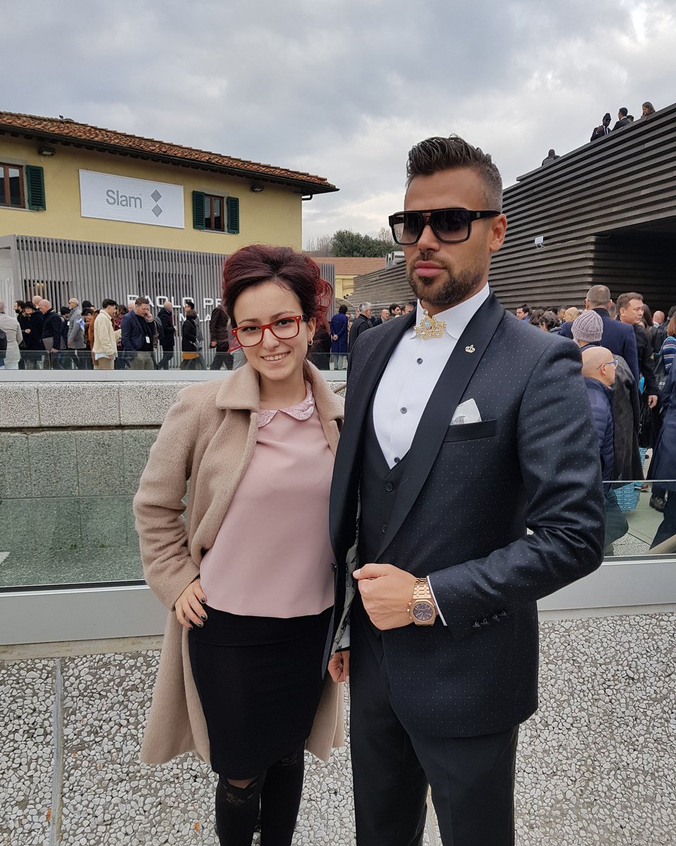 MFG_Florence's tweet photo. #pitti #menswear #mensweardaily #menswearblogger #menstyle #italy #menstyleblogger #company #business #mensfashion #job #mensfashionblog #elegant #dapper #dandy #classic #ambition #fashion #lifestyle #job #designer #gentlemen #style #work https://t.co/TsMFo1Vuow