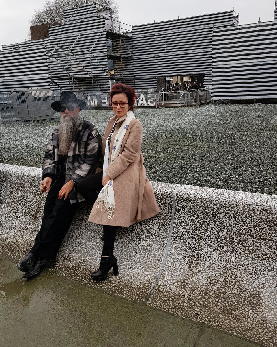 MFG_Florence's tweet photo. #pitti #menswear #mensweardaily #menswearblogger #menstyle #italy #menstyleblogger #company #business #mensfashion #job #mensfashionblog #elegant #dapper #dandy #classic #ambition #fashion #lifestyle #job #designer #gentlemen #style #work https://t.co/Lm9P8NhhFZ
