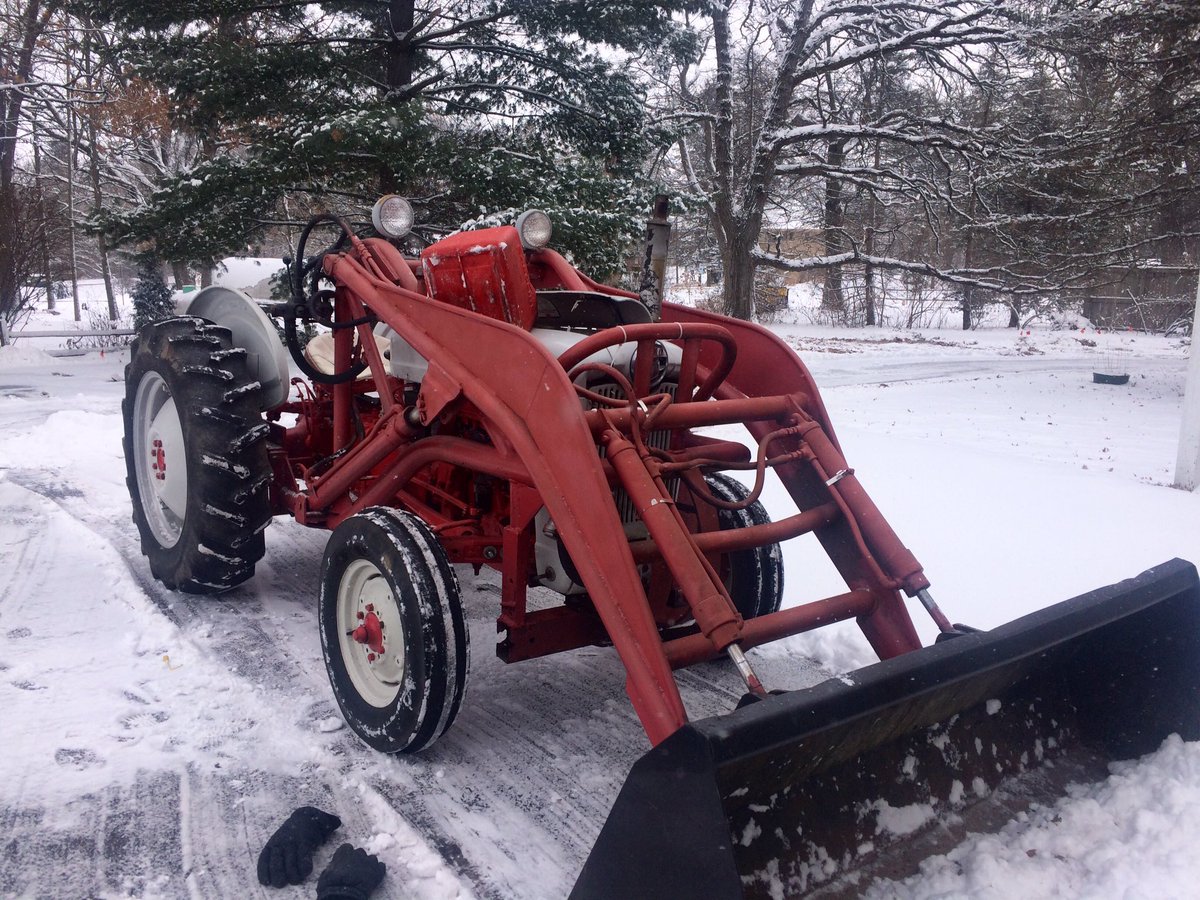 DrPeteMarcelo's tweet photo. Glad we had day off... need to get chains on rear  #raspberries #farmette #farming #smallfarm #locallygrown #Pete'sFarm #berries #allnatural #huntley #il #60142 #ford #tractor #1956 #model600 #natural 
#Health #landscape #gardening #hammock #countrylife #woods  #pto #plow https://t.co/jejQp5TMSM
