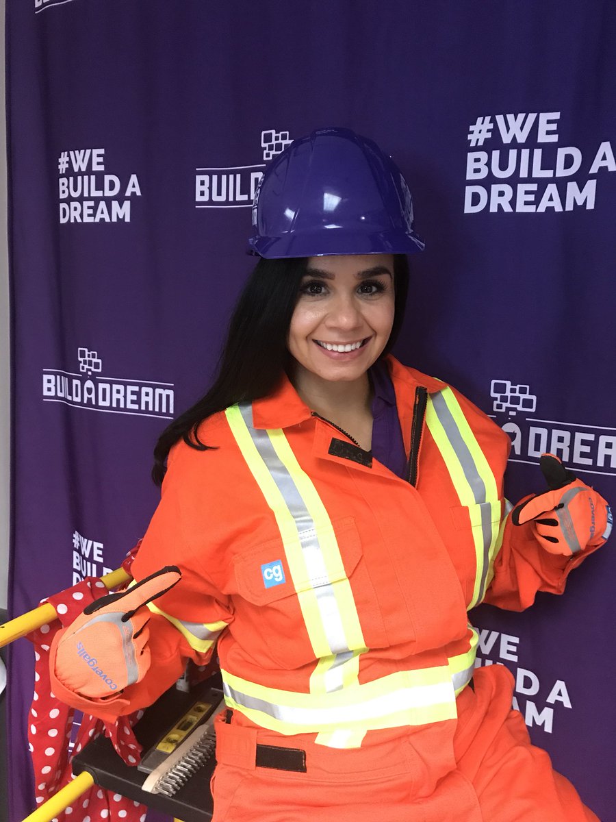 nour_unfiltered's tweet image. I really enjoyed our #cartherapy session  talking about my passion for @Build_ADream, finding your purpose and reminiscing over our #becauseits2016 video. I can’t believe it’s been two years since the Prime Ministers retweet! Great things can happen when we work together