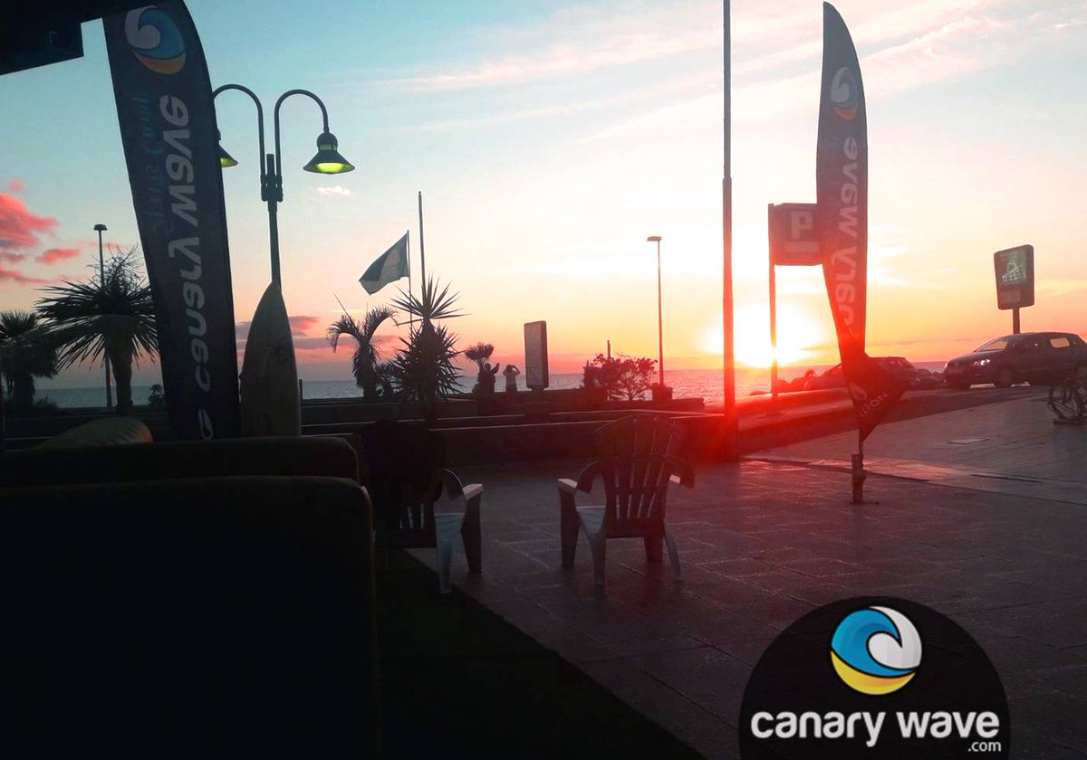 CanaryWaveSS's tweet photo. Desde nuestra nueva ubicación, en el CC Meloneras Playa, Local C101, os deseamos una buena puesta de sol.

#puestadesol #wave #school #surf #surfing #meloneras #maspalomas #playadelingles #surfinglife #canaryisland #waves #surfschool #beach #eternalsun

https://t.co/YEWOJfAauX https://t.co/RL6SKODfp0