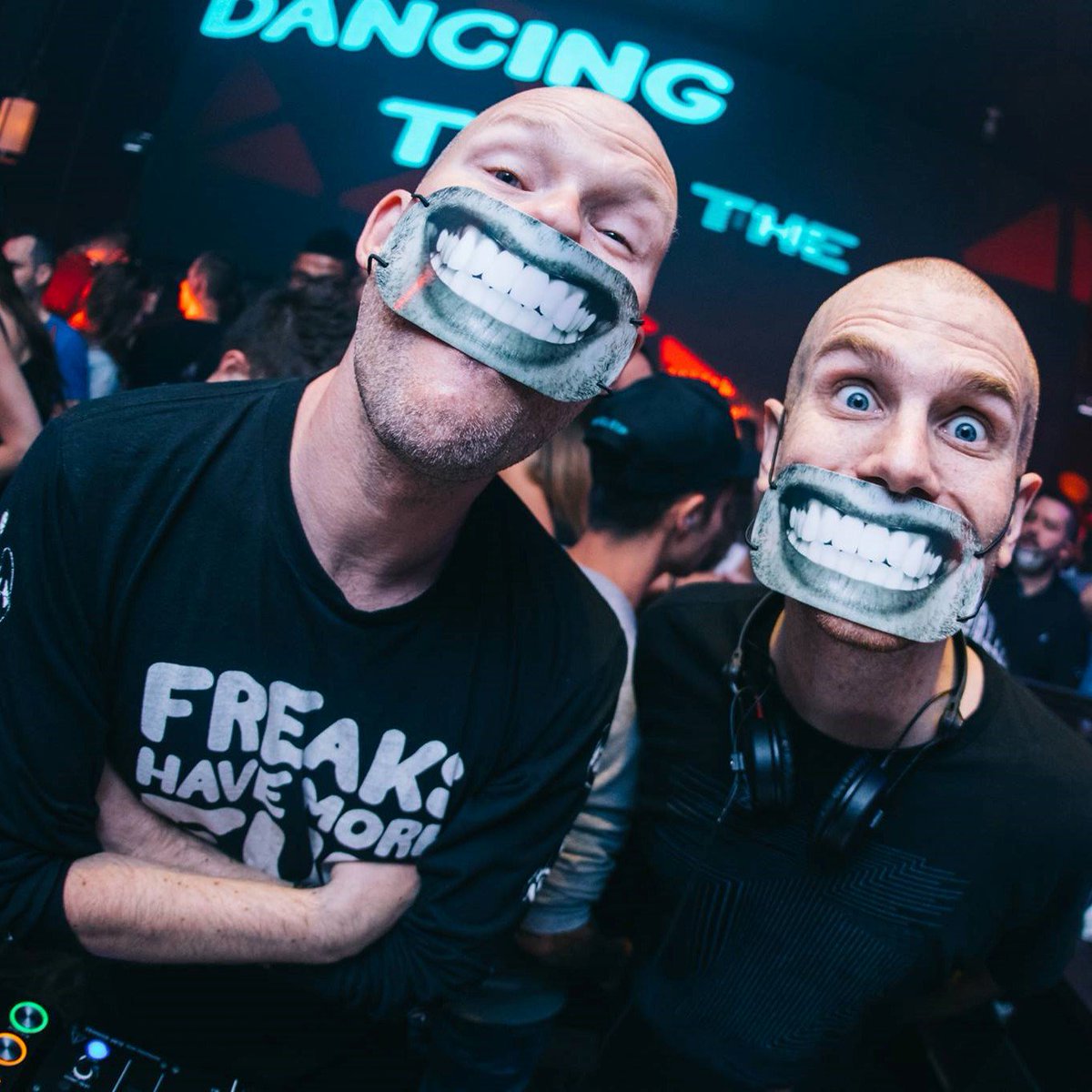 11Miami's tweet photo. #GetWeird at the official @GrooveCruise Pre-Party with a DJ set by @DadaLife Thursday, January 25! Complimentary entry for all #GrooveCruise ticket holders with #ToeJamBacklot wristband #GCMIA
Tickets & reservations: https://t.co/3pecGPgfDP https://t.co/coRUSaxufH