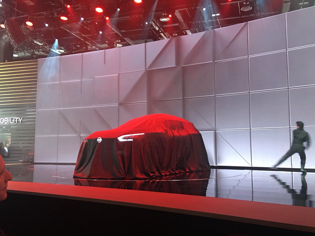 NathanAdlen's tweet photo. Are we seeing a hint of the replacement for the @NissanUSA #Xterra ? #Xmotion #NissanNAIAS electric crossover #EVcrossover https://t.co/G8hYYucXqH