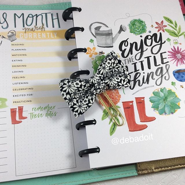 DebaDoit's tweet photo. Bowtiful!
https://t.co/SIySPaweM4
.
.
.
.
. .
.
#personalplanner #plannergoodies #plannerjunkies #plannerobsessed #plannerlife #plannerlifestyle  #organized  #stationerylove #onmydesk #instachallenge #diarywriting #beforethepen #etsysellersofinstagram #etsyseller #bwwpc #debad… https://t.co/f8uwBsbewc