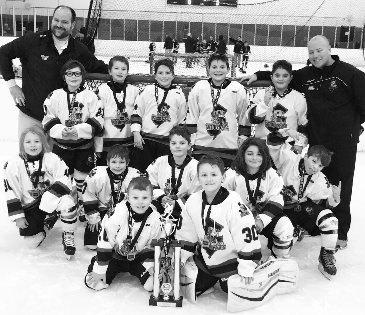 Suzanne888's tweet photo. #wildcats #winterclassicchamps #sweep #proud https://t.co/yszpBa5Ctx