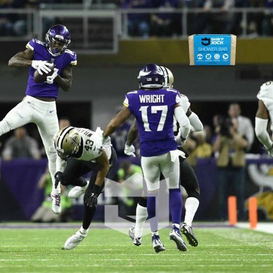 sharpjock's tweet image. Marcus is going to need a case to wash off the #shame of this play. #vikings #saints ift.tt/2DybGUb