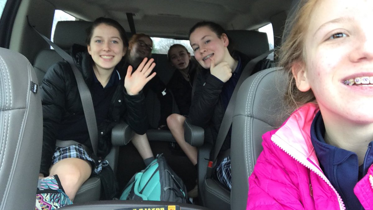 happy birthday <a href="/EPlunkey/">Ellie Plunkey</a> !! love you and thanks for being one of my best friends💕🏐(ps Grey’s Anatomy is in three days‼️)