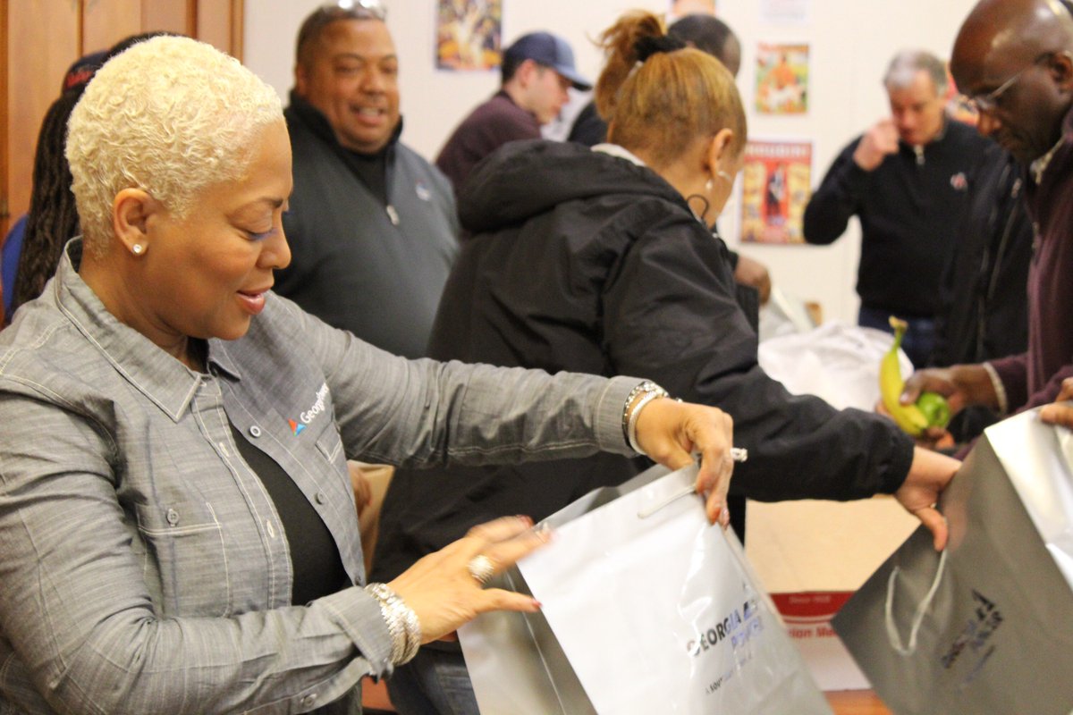 GeorgiaPower's tweet image. Our employees from across the state are taking part in “a day on , not a day off” by lending their time at volunteer projects.#gapowerfulservice