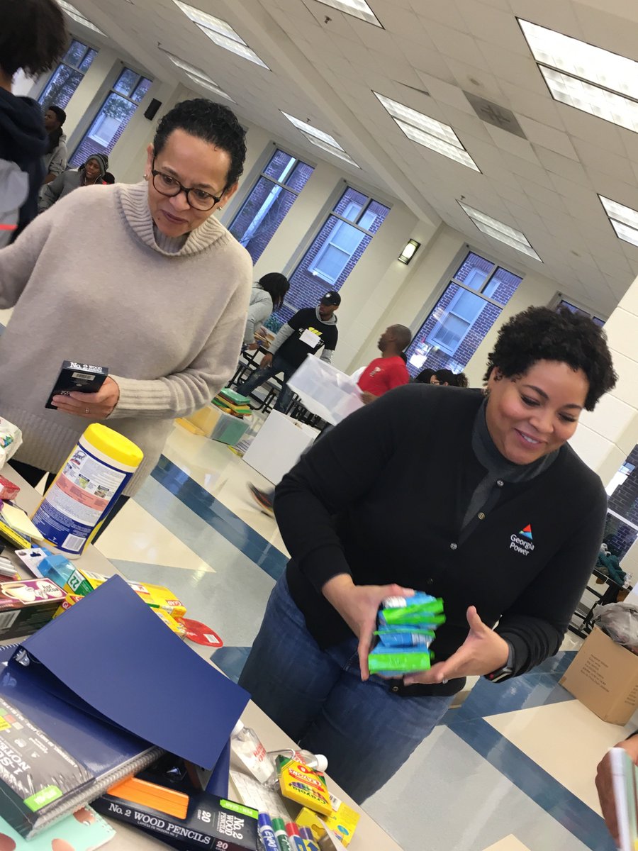 GeorgiaPower's tweet image. Our employees from across the state are taking part in “a day on , not a day off” by lending their time at volunteer projects.#gapowerfulservice