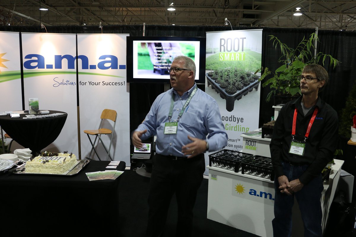 amahort's tweet photo. "this plays exactly with what we are trying to do and could be a game changer" - Major #California #propagator talking to our Jim Snyder about #RootSmart™ last week. RootSmart™ is a #GameChanger: https://t.co/mcnMlfzwdf #endrootgirdling in #trees https://t.co/4hTgb5SXDK