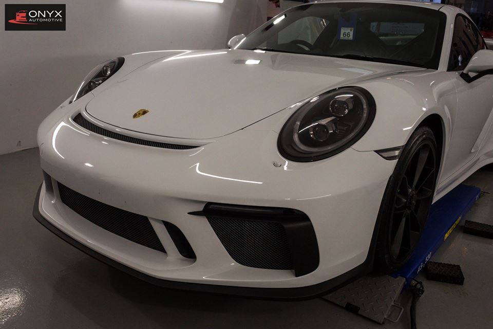 OnyxAutoUK's tweet photo. Porsche 911 GT3 following our Self Healing Paint Protection Film Package. We installed a Full Front End Package using our 10 year warrantied self healing film. All our panels are prepped to the highest standard before any work begins.
#Porsche #Porsche911 #Wrapping #GT3 https://t.co/rXSKSRWH0y