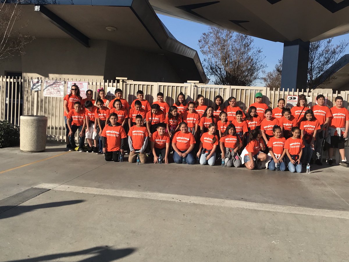 TrishaGraper's tweet photo. #spiritofanaheim #teamAESD #innovative #diverse #collaborative @anaheimelementary https://t.co/y0M8UU7aPb