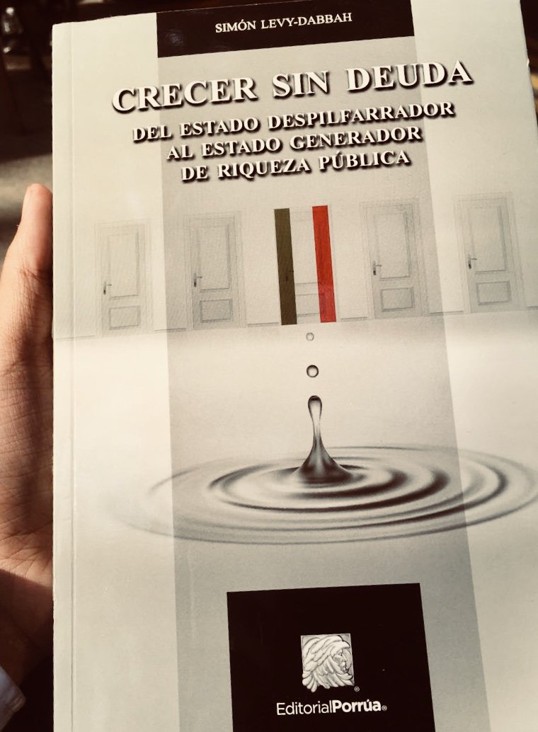 gabrielbauducco's tweet photo. Acabo de empezar el libro @CrecerSinDeuda  de @SimonLevyMx  publicado por @libreriaporrua 
Creo que son interesantes las ideas que plantea sobre el desarrollo de una sociedad como la nuestra, en este tiempo. https://t.co/udqAV1nf3m