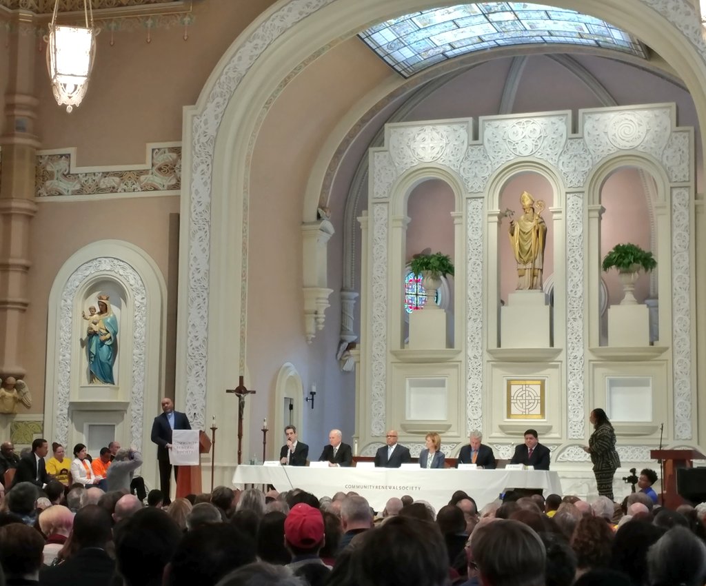 MaryKayDevine's tweet photo. .@danielbiss, "A felony conviction shouldn't come with a lifetime sentence of unemployment." @CRSchicago #CRSMLK #BanTheBox #SealCriminalRecords #MLKDay https://t.co/fSDFN4BTyM