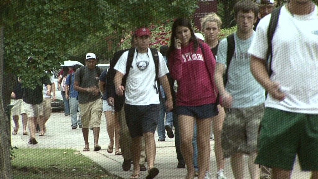 SmartTrackEdu's tweet image. I went to a for-profit college and my degree is worthless
buff.ly/1x0vQeZ