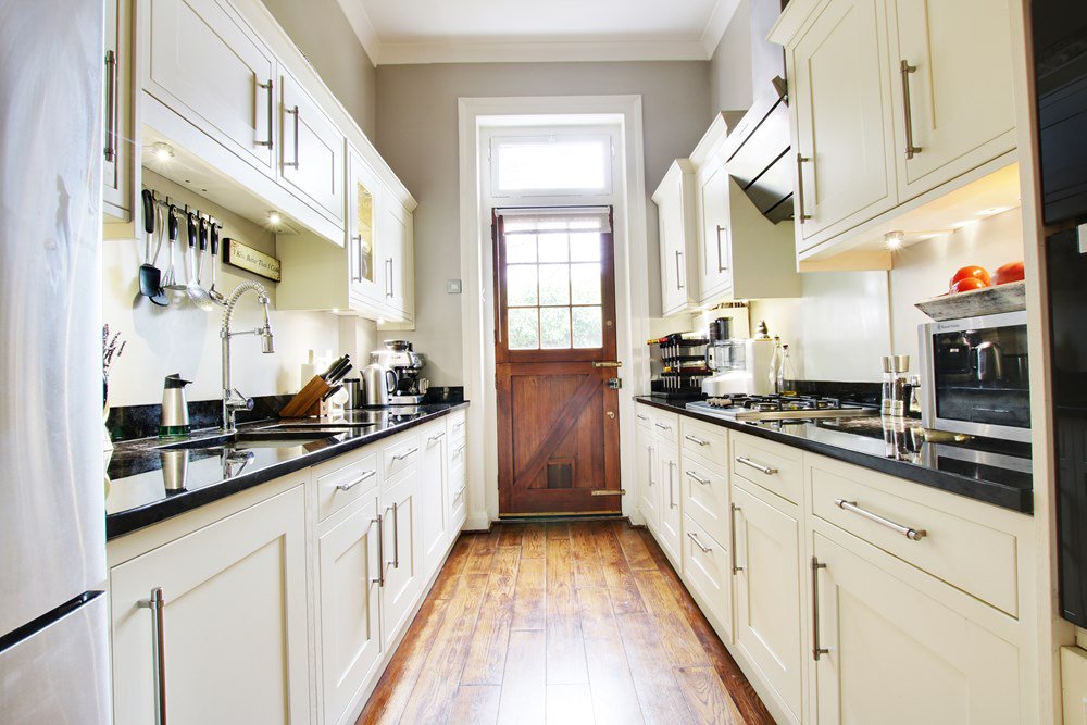 Brighten up your day by viewing our new properties which went live today bit.ly/2mA5JxL and bit.ly/2FE8lnf. Call us today to arrange a viewing, 0800 193 0033. #BlueMonday #property #ProfessionalPhotos #sellmyhome #homesunderthehammer #shortlands #orpington