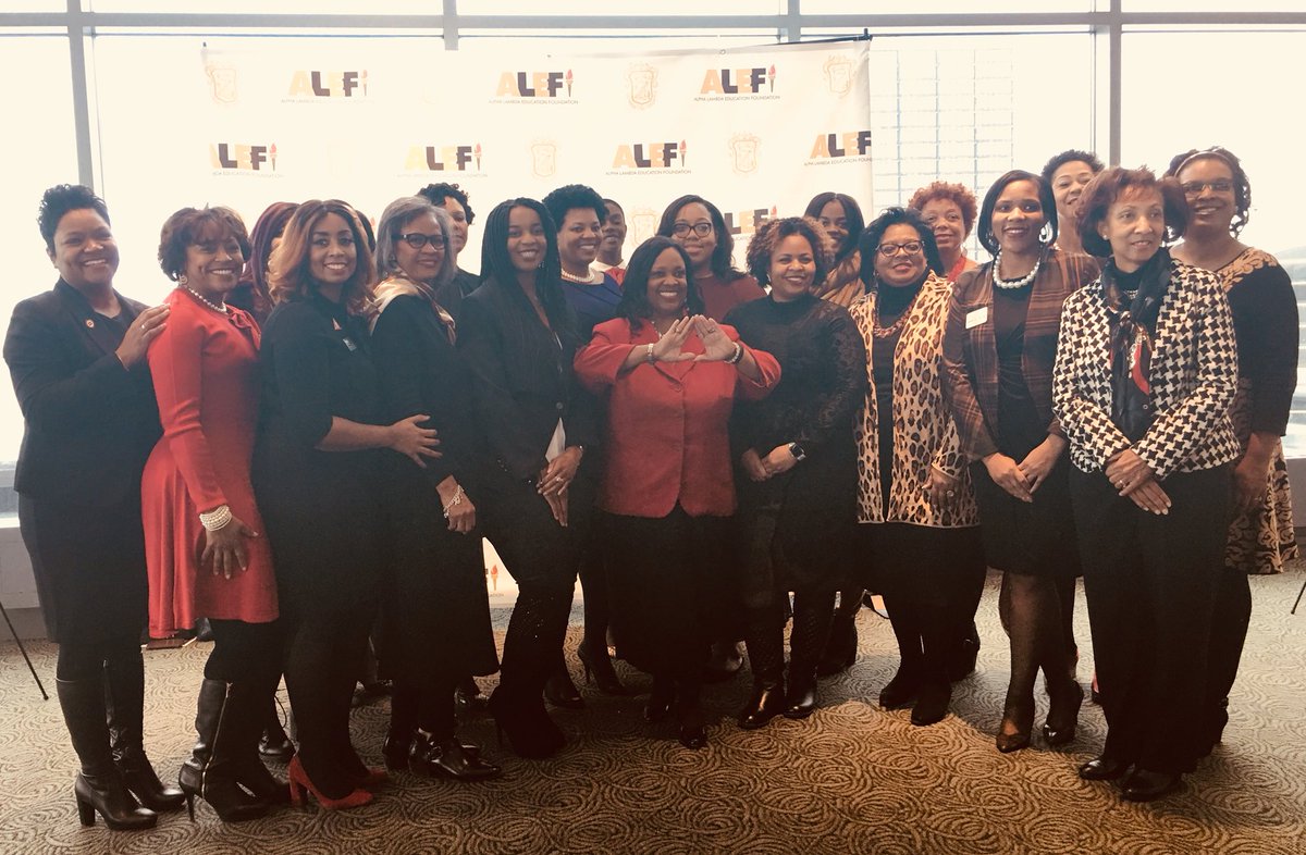 DST_LAC_KY's tweet photo. Sorors at the @AlphaLambda1906 #HopeBreakfast honoring Dr. Martin Luther King #mlk #mlkday #MLKJrDay # https://t.co/zlvUJMfyge