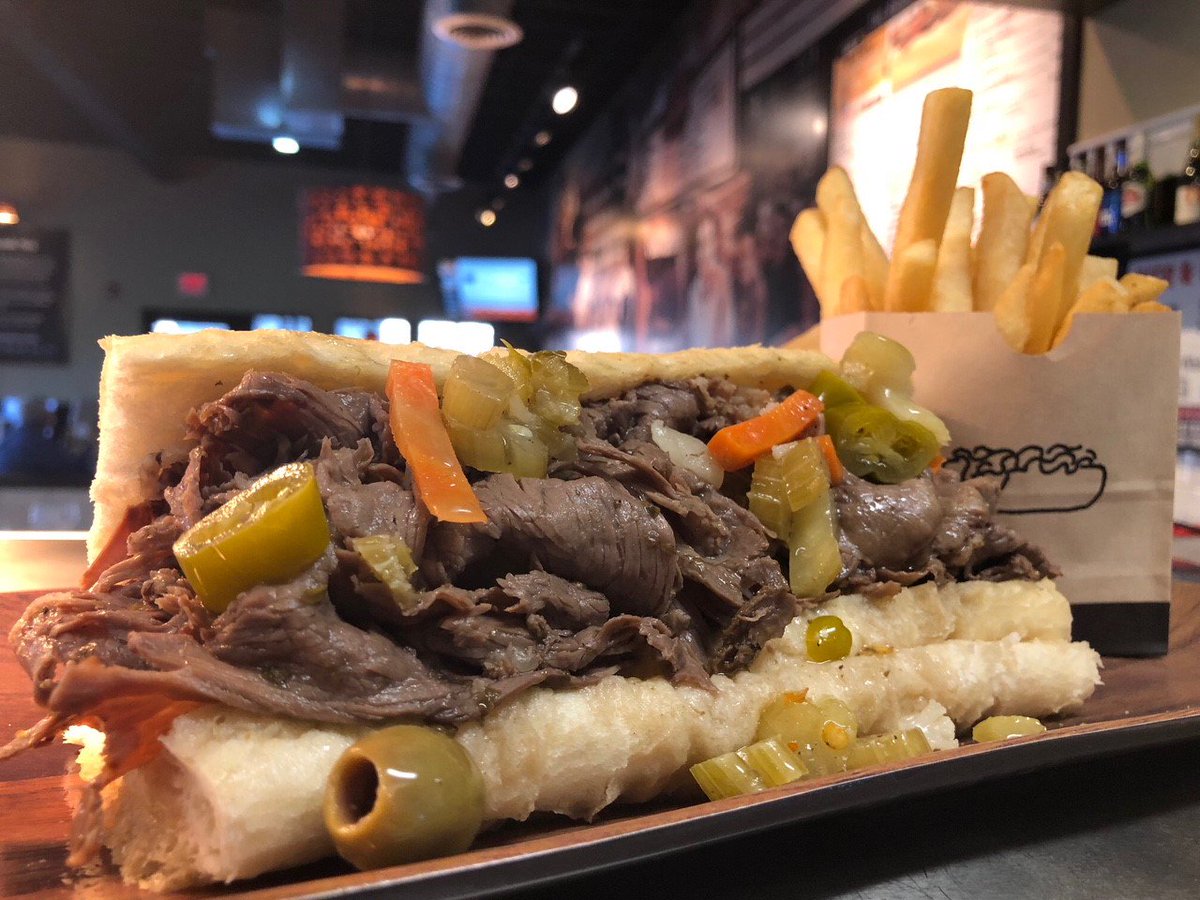 BuonaBeef's tweet photo. This is an #ItalianBeef you simply can't turn down. #NewYearSameBeef #Sandwich #Beef #HotPeppers #SweetPeppers #Giardiniera #Original #Chicago #Dipped #Baptized #Authentic #Italian #Delisch #BuonaBeef https://t.co/KHAVZCORN6