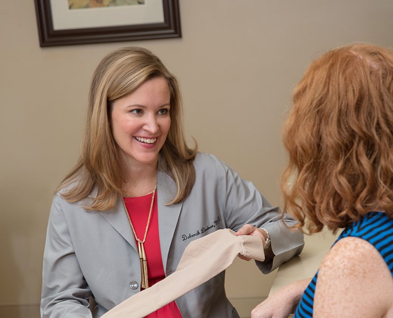 MidwestVeinIL's tweet photo. We work with all major insurance carriers! Schedule an appointment today and meet with a #VeinSpecialist (not a sales rep) on your first visit. | https://t.co/TLAk8xbW5e https://t.co/04MPv1fa5i