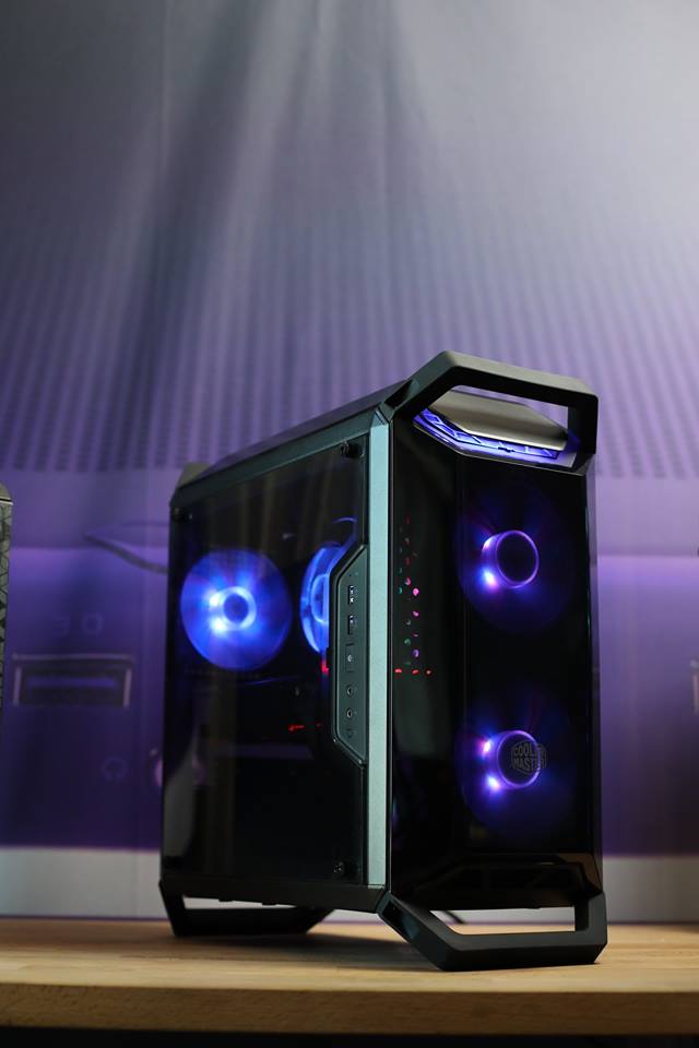 CoolerMasterEXP's tweet photo. MasterBox Q300P: Small in size. Rich in features.
#CMCES2018 #CMLV2018 https://t.co/BIVySRIS88