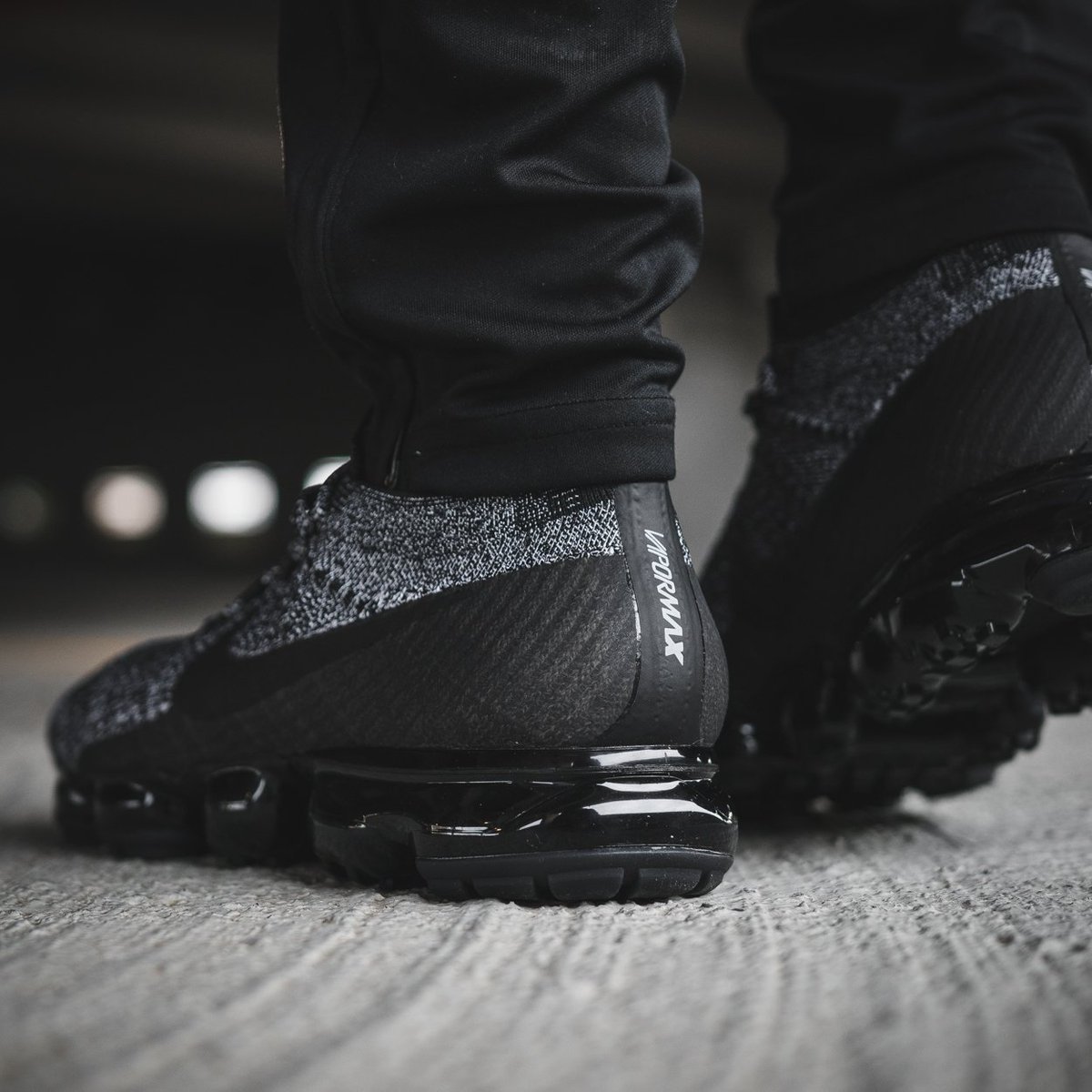 nike air vapormax flyknit oreo 2.0