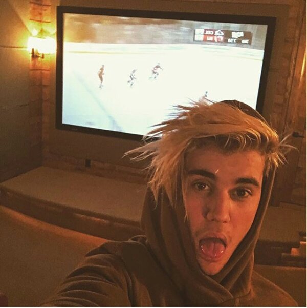 Armyler hile yapiyo diyolar günahlarını almak istemem ama öyle geliyor #iHeartAwards #BestFanArmy #Beliebers