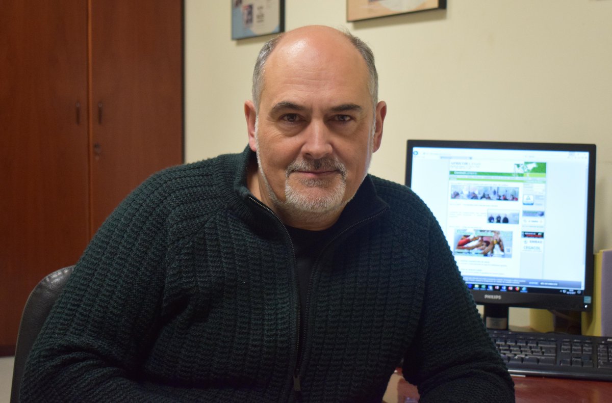 RevistaVaca's tweet photo. #Envídeo | GENÉTICA Y REPRODUCCIÓN | SELECCIÓN GENÉTICA PARA LA LECHE A2 | Ramiro Fouz (Africor Lugo): "Es una tendencia que puede ir a más o no, ya lo dirán los mercados. Si se utilizan toros portadores A2, se tendrán vacas productoras de esta leche " >> https://t.co/K5XFhhVHqW https://t.co/XyRtXTUhu9
